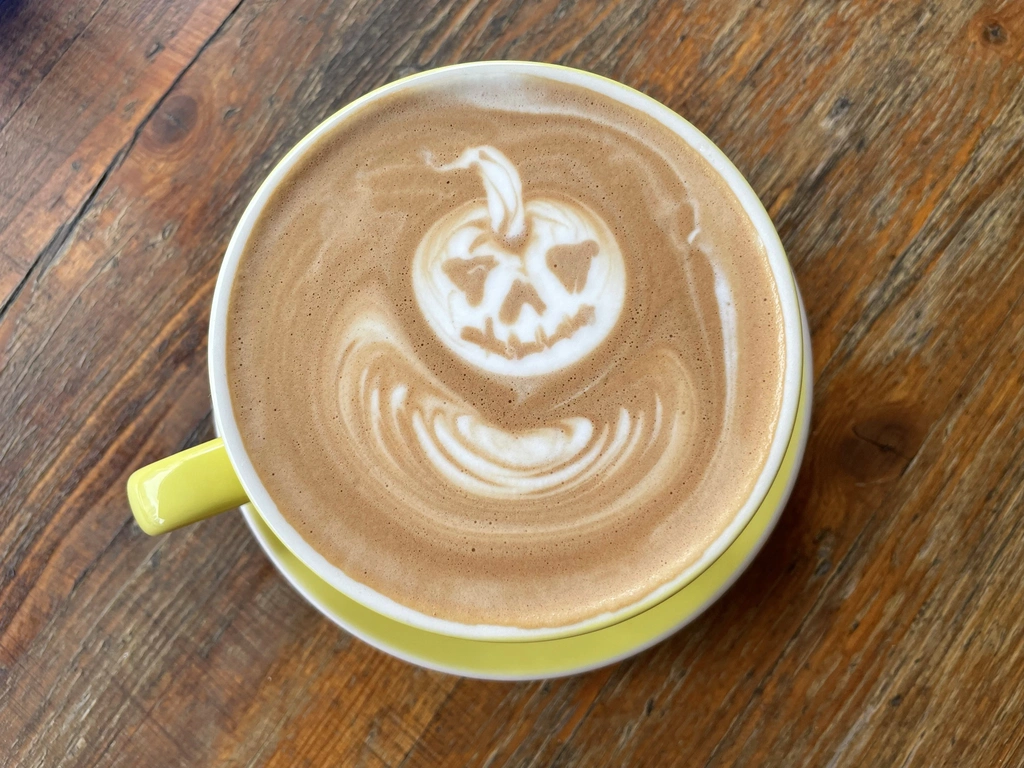 Found a pumpkin in my latte 